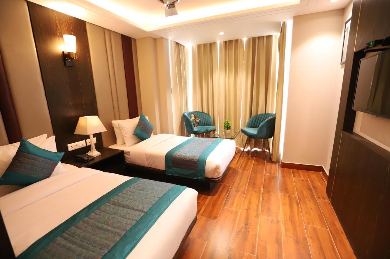 The Magic Tree - Paharganj Hotel