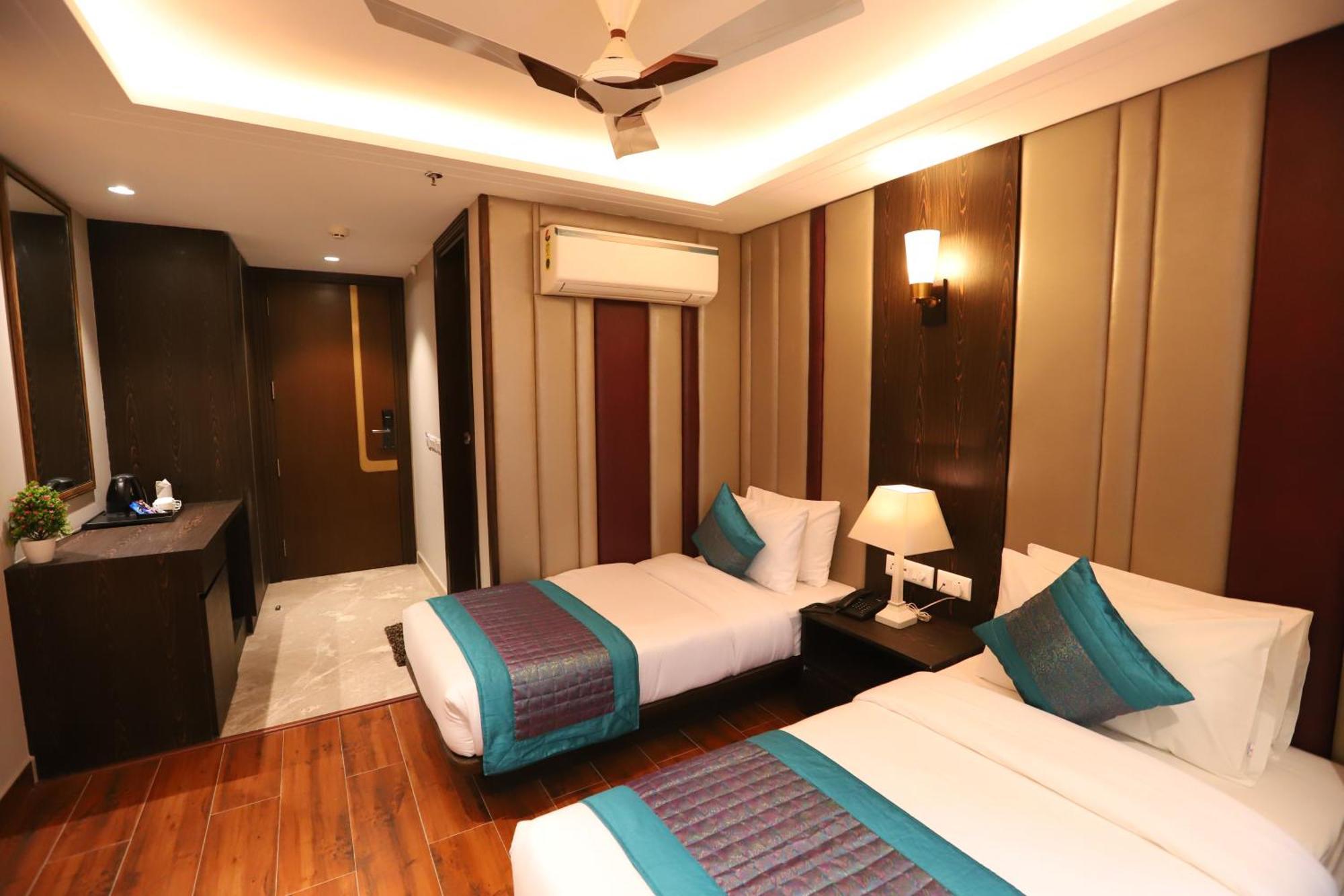 The Magic Tree - Paharganj 3*